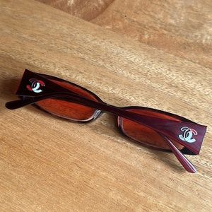 VINTAGE CHANEL SUNGLASSES RED WITH CC LOGOS